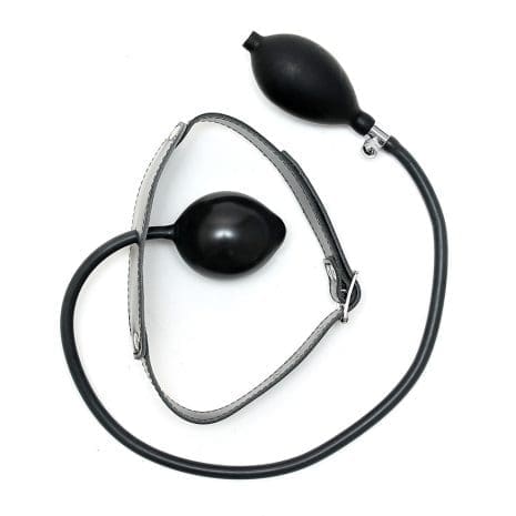 r588x3.jpg r588x3.jpg